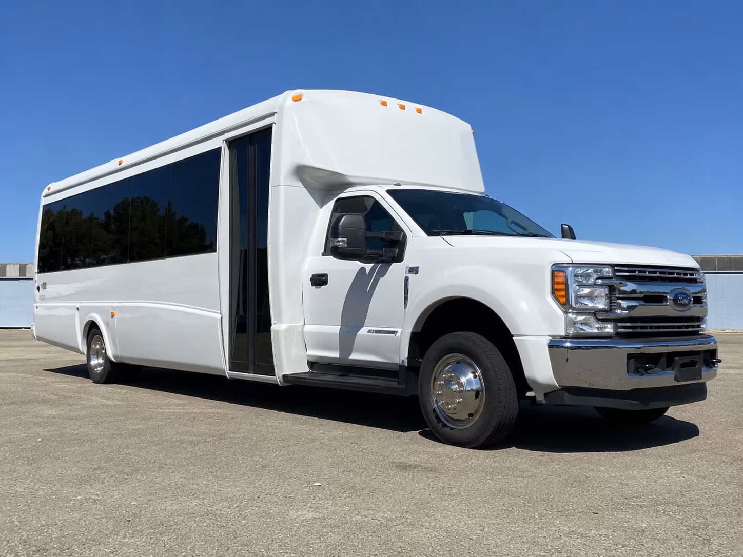 how starting location and deadhead miles affect your charter bus rate in lakeville minnesota