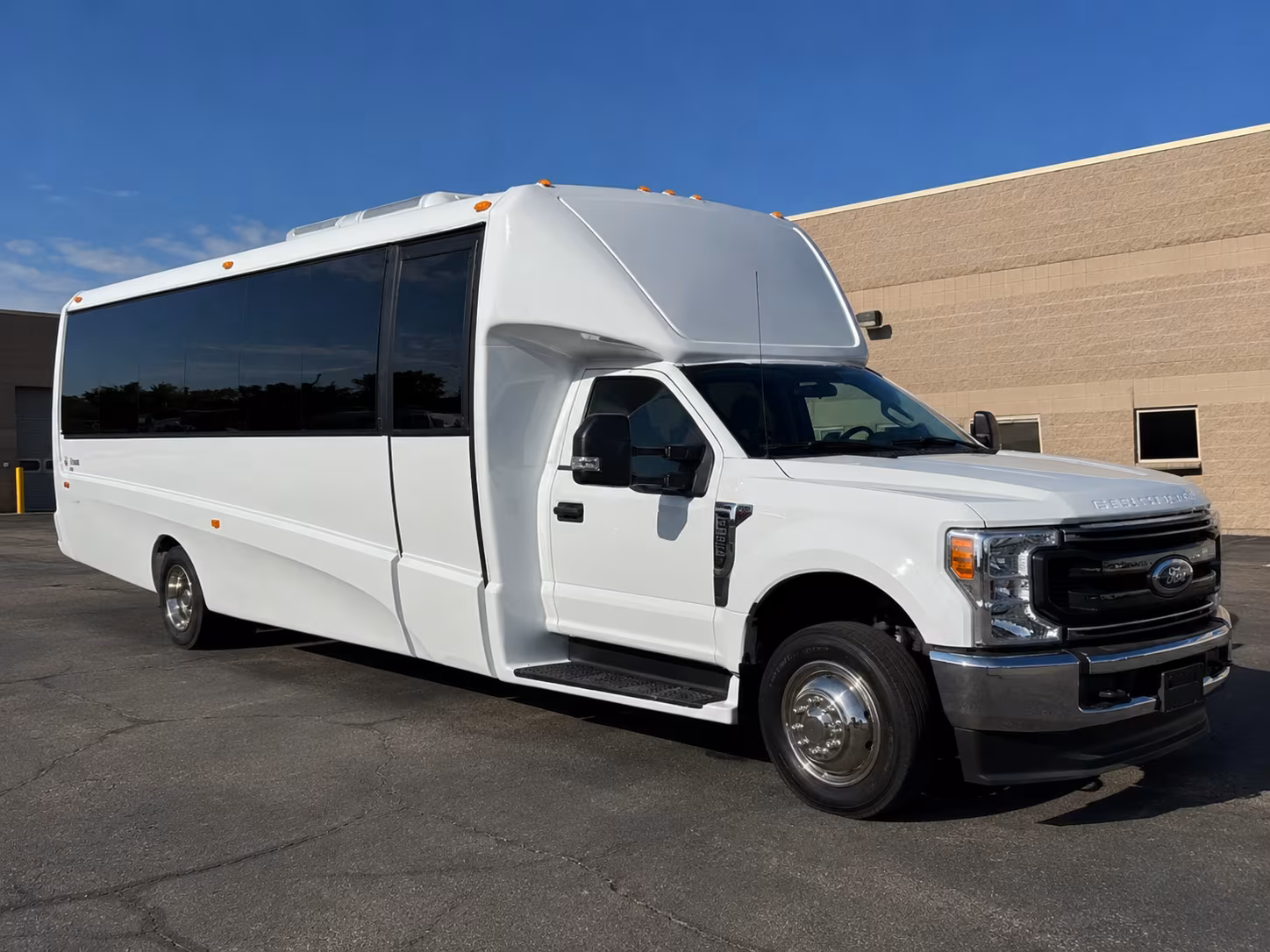 how the type of bus you choose changes the price in lakeville minnesota