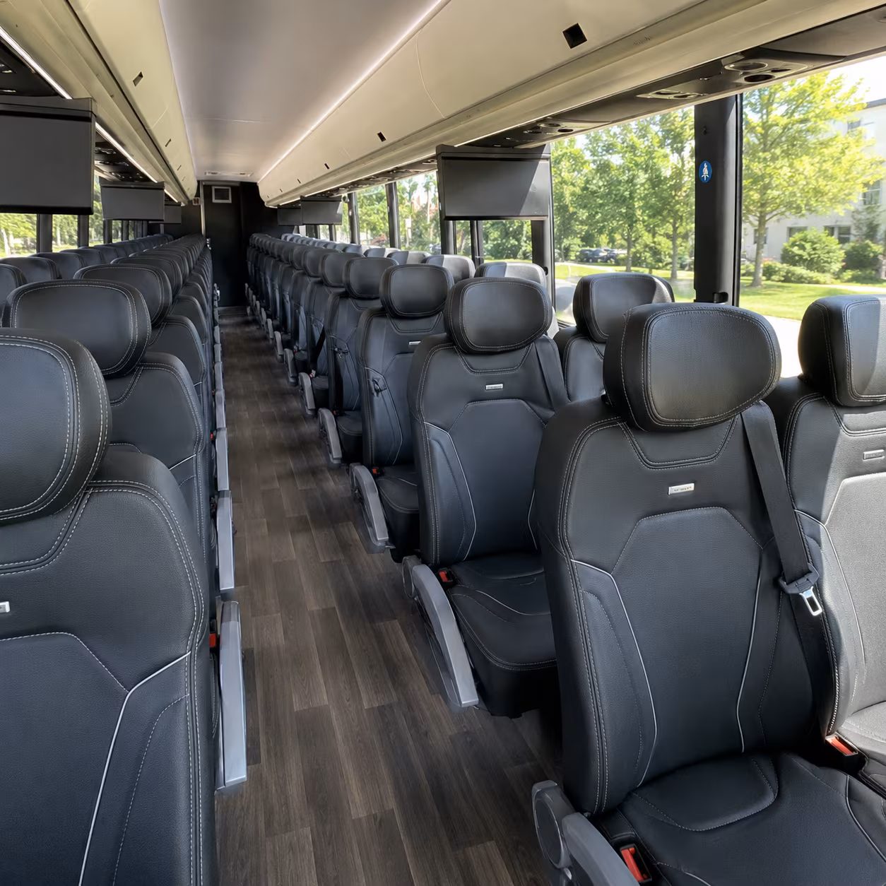 minneapolis field trip charter bus rentals in minneapolis