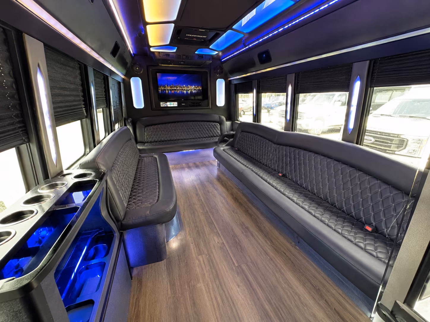 minnetonka concert bus rentals for groups and fans