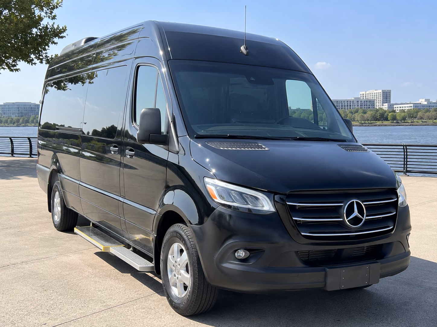 minnetonka reliable employee shuttles for your workforce