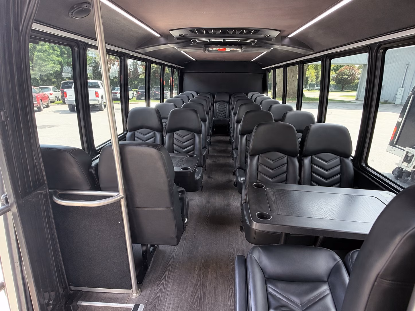 saint paul book the perfect ride with saint paul prom bus rentals