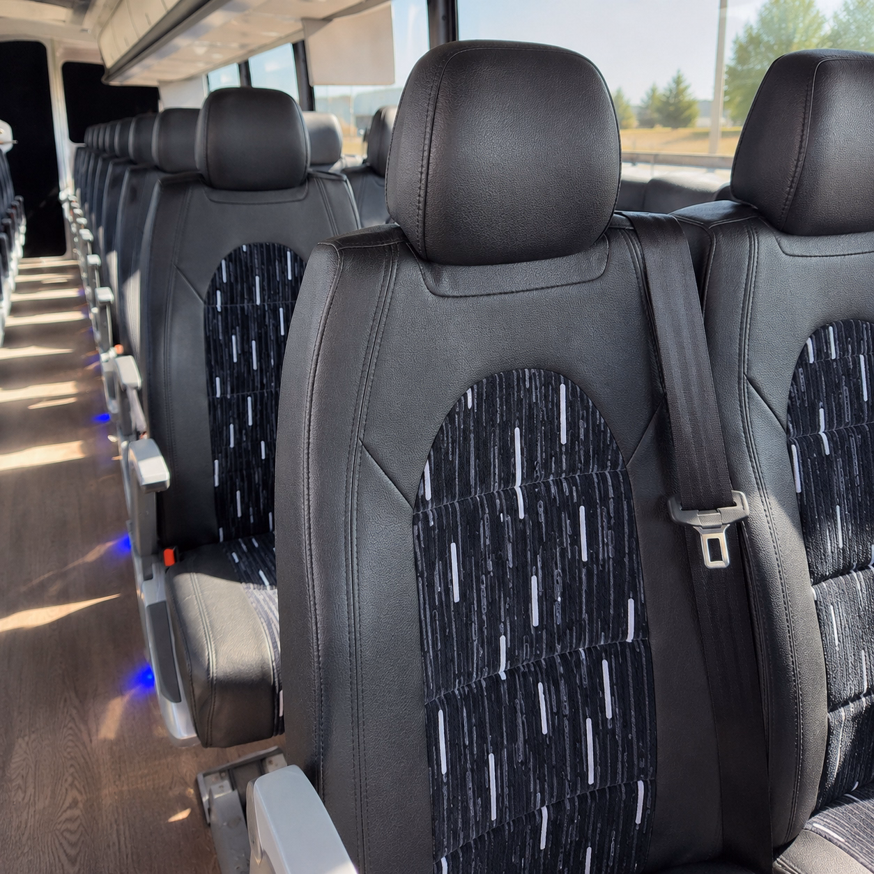 shuttle your lakeville team along the i 35 corridor without the commute stress