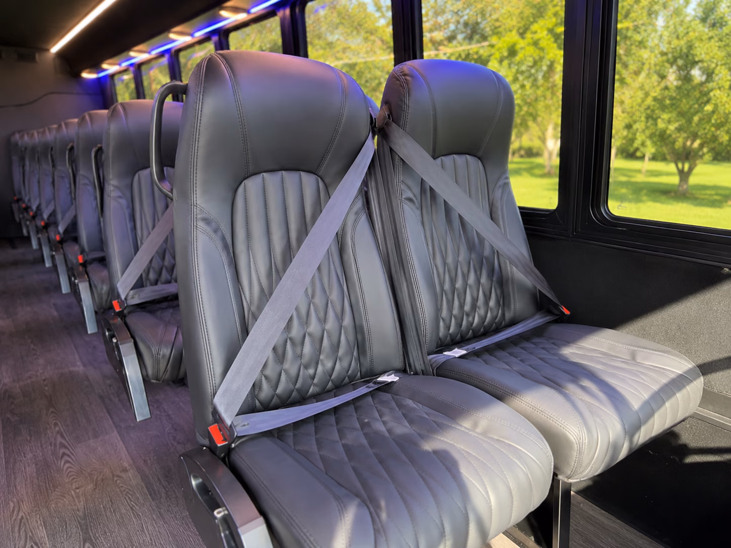 st louis park bus rentals